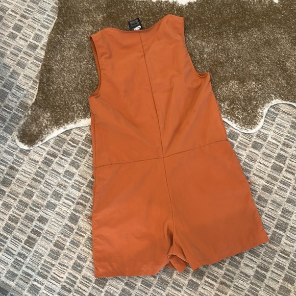 Nike Womens Size Small Sportswear Icon Clash Romper Desert Orange Lemon Venom - Picture 4 of 8